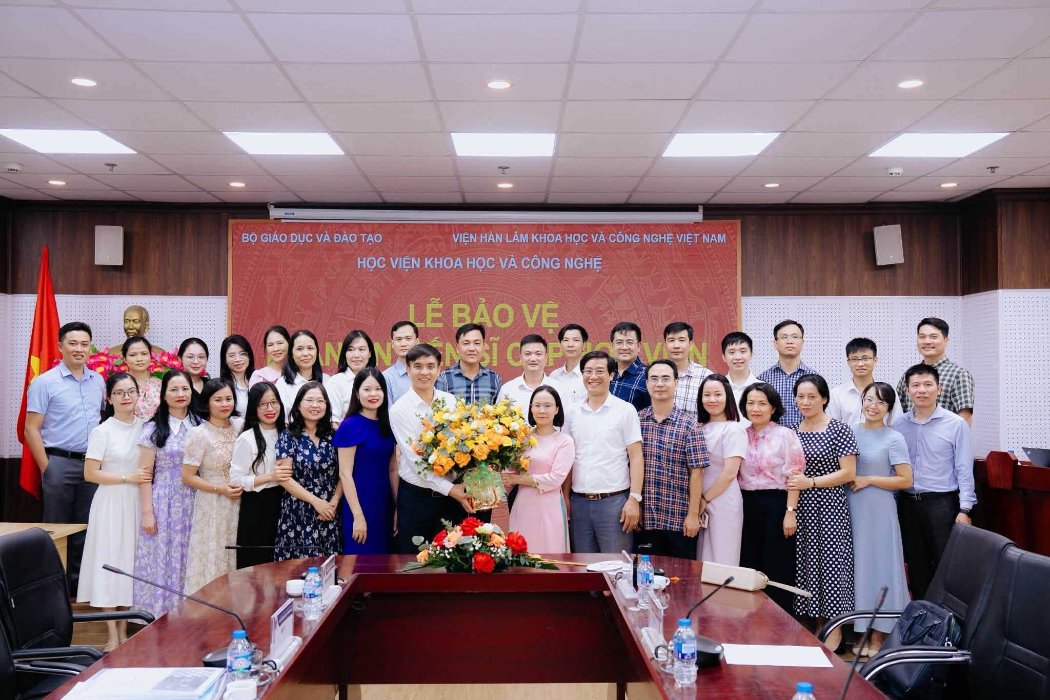 DẤU ẤN TỰ HÀO CỦA KHOA KỸ THUẬT - CÔNG NGHỆ: NCS. LÊ THỊ HỒNG HÀ BẢO VỆ THÀNH CÔNG LUẬN ÁN TIẾN SĨ CẤP HỌC VIỆN